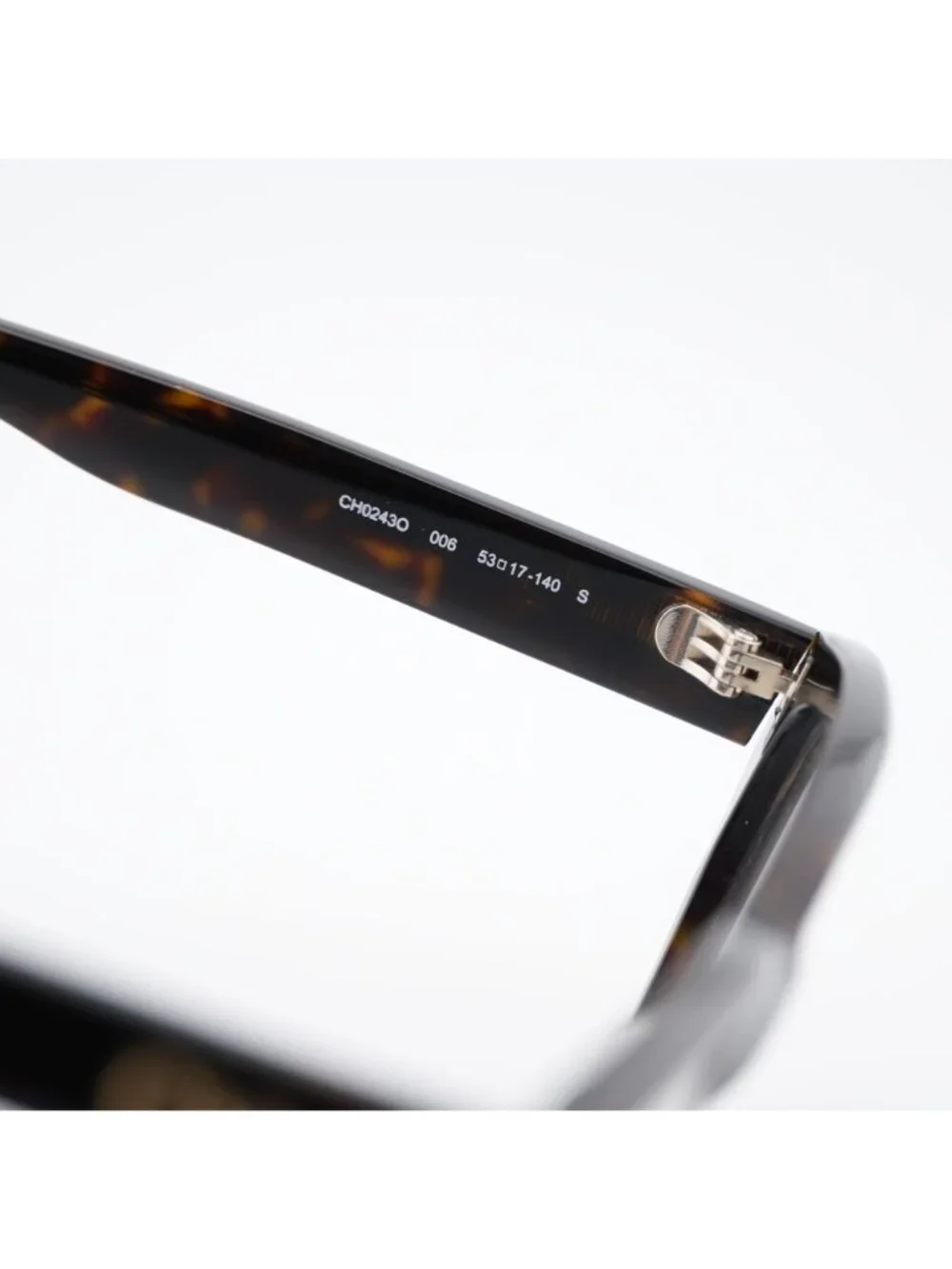 Chloe authentic ch0243o